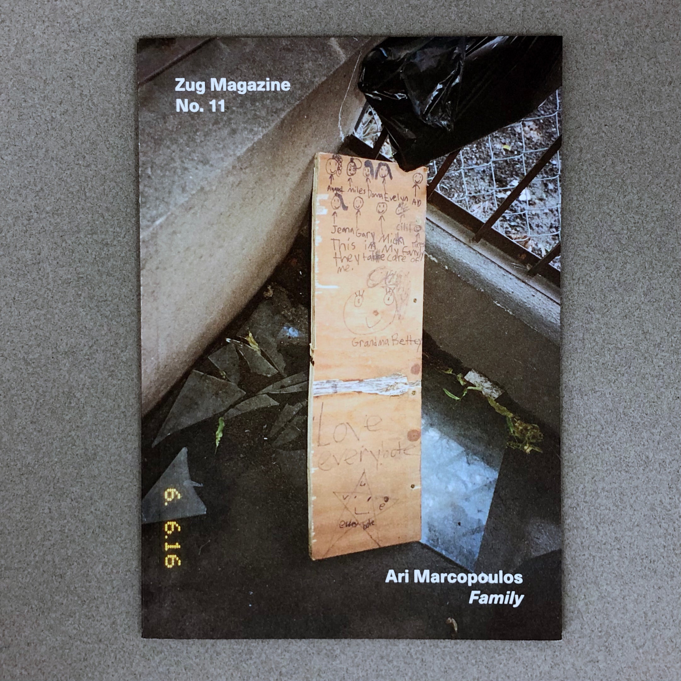 アート・デザイン・音楽 Ari Marcopoulos Transitions and Exits ZUG MAGAZINE No. 11: FAMILY BY ARI MARCOPOULOS